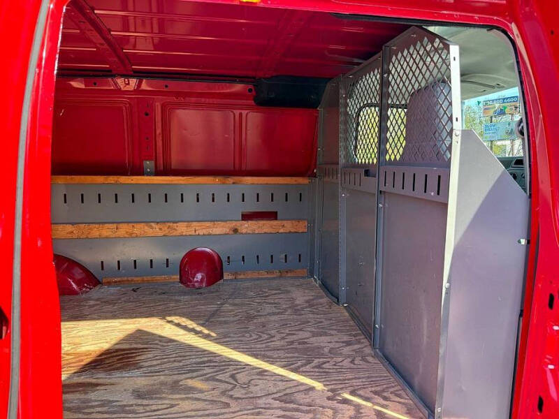 2011 Ford E-Series E-350 SD