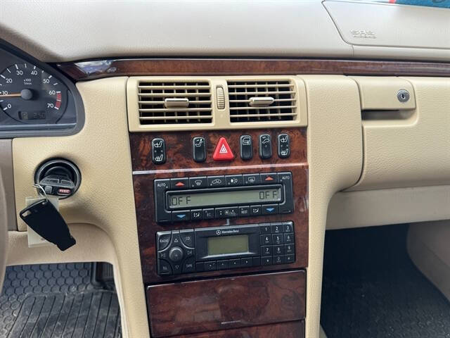2000 Mercedes-Benz E-Class E 320 4MATIC