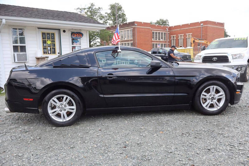 2014 Ford Mustang V6