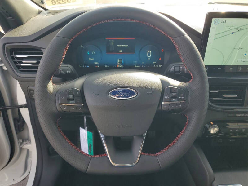 2026 Ford Escape Hybrid ST-Line Elite