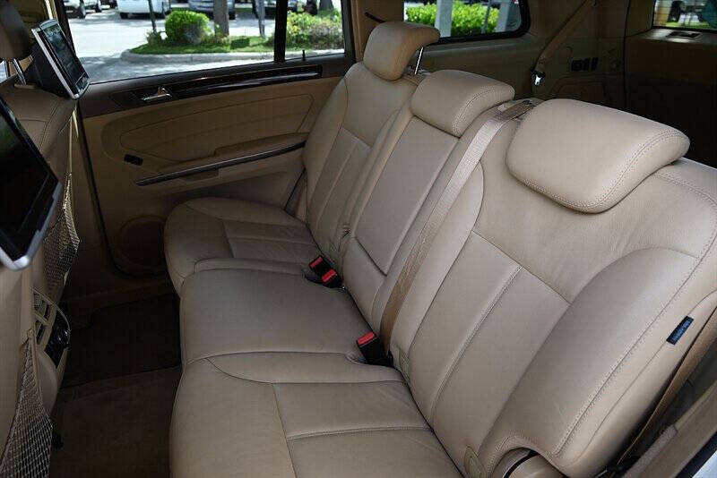 2009 Mercedes-Benz GL-Class 34