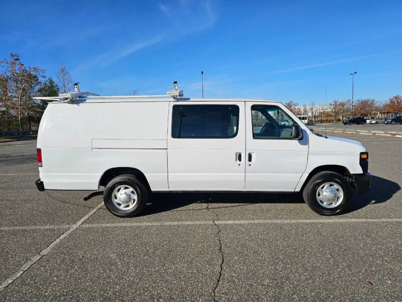 2011 Ford E-Series E-350 SD