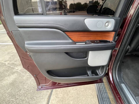 2019 Lincoln Navigator L Reserve