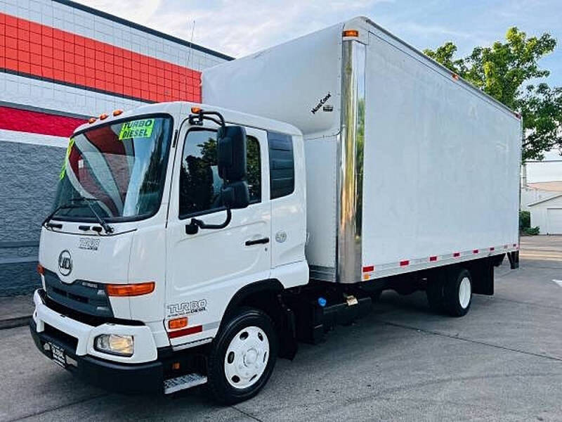2011 UD Trucks UD2000