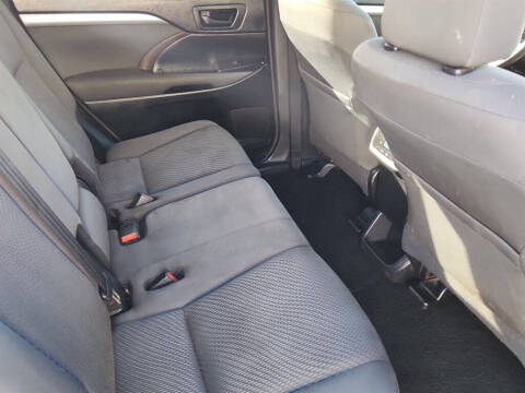 2018 Toyota Highlander LE