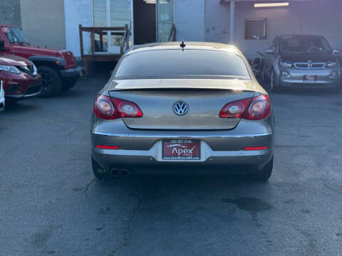 2010 Volkswagen CC Luxury