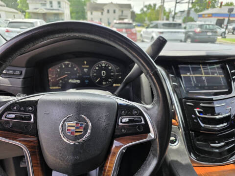 2015 Cadillac Escalade Luxury