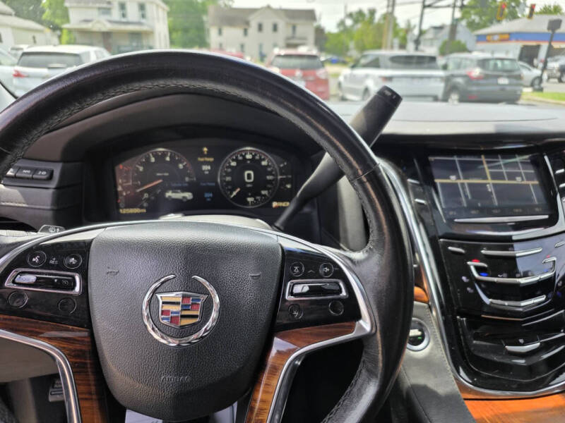 2015 Cadillac Escalade Luxury