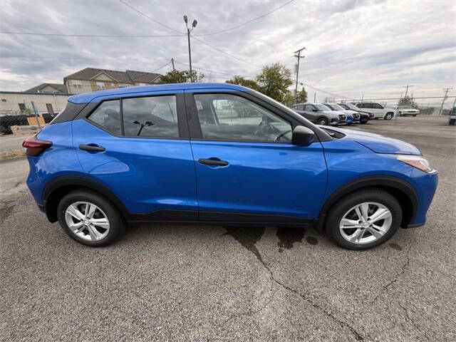 2025 Nissan Kicks Play S