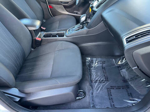 2017 Ford Focus SEL