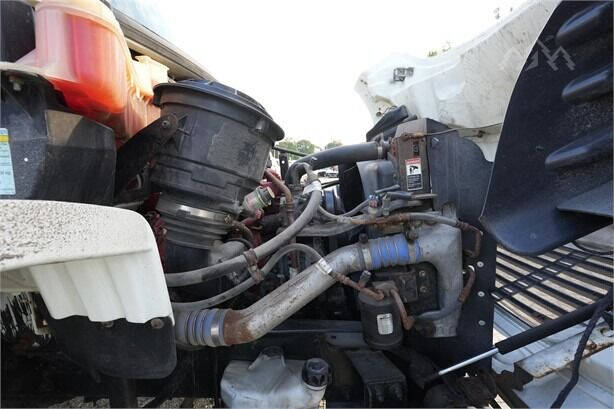 2016 Freightliner M2 106