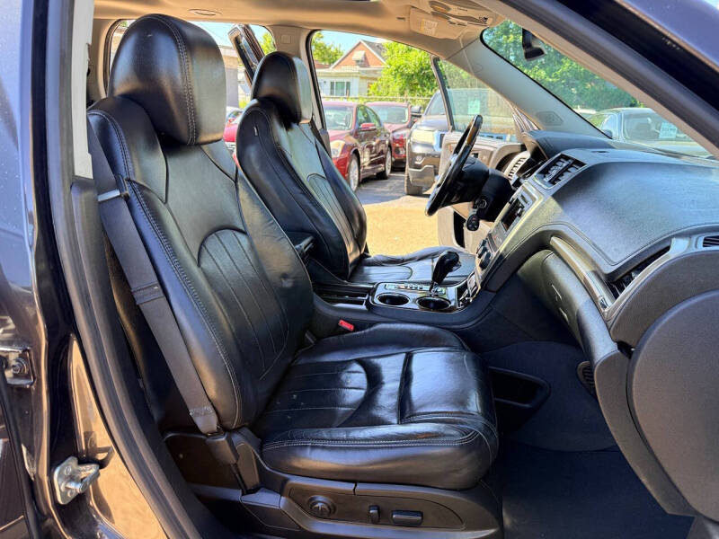 2016 GMC Acadia Denali