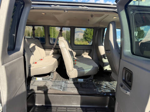 2023 Chevrolet Express LS 3500