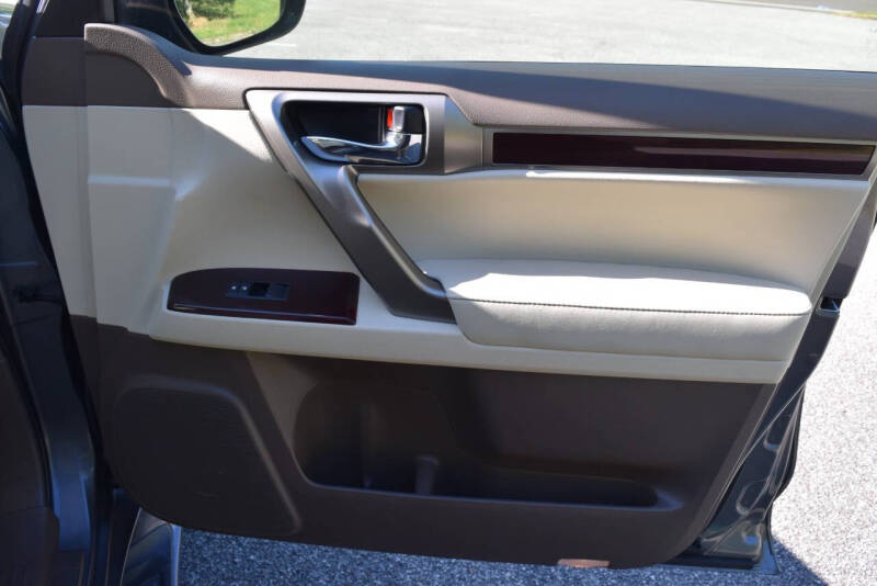 2017 Lexus GX 460