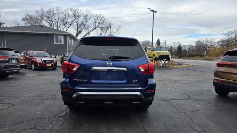 2017 Nissan Pathfinder S