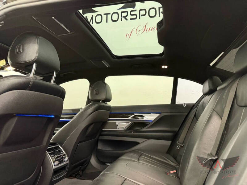 2018 BMW 7 Series 740i