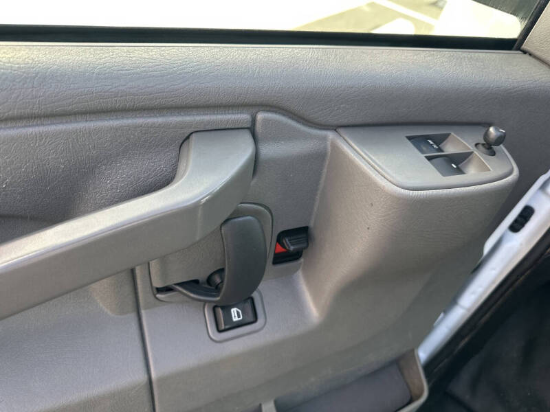 2023 Chevrolet Express 2500