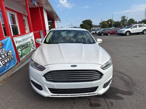 2013 Ford Fusion SE