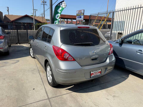 2009 Nissan Versa 1.8 S