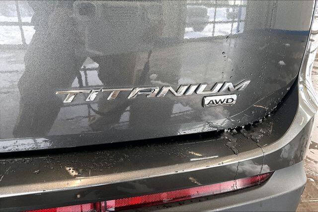 2016 Ford Edge Titanium
