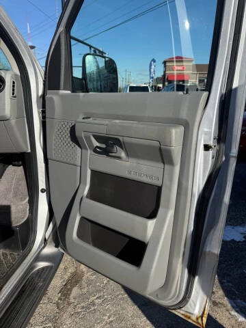 2014 Ford E-Series E-150