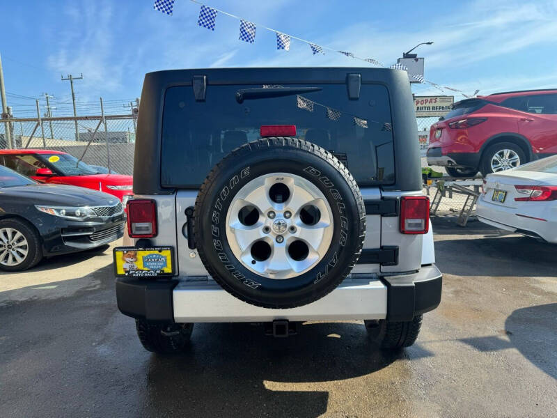 2013 Jeep Wrangler Unlimited Sahara