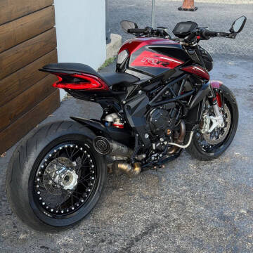 2022 MV Agusta Dragster RR