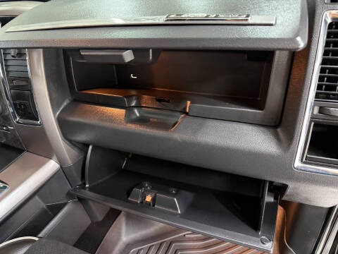 2012 RAM 1500 Laramie Limited