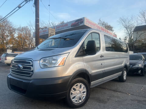 8 person van for clearance sale