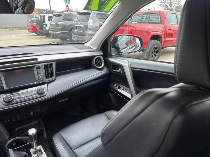 2017 Toyota RAV4 Limited - Photo 26