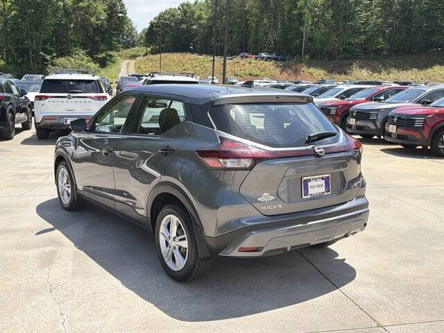 2024 Nissan Kicks S