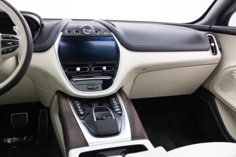 2021 Aston Martin DBX