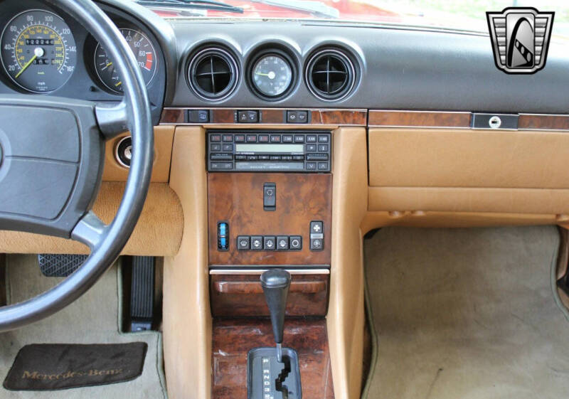 1987 Mercedes-Benz 560-Class 560 SL