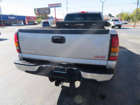2004 GMC Sierra 2500HD