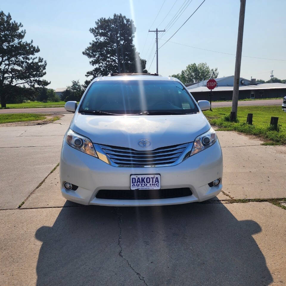 2011 Toyota Sienna for sale at Dakota Auto Inc in Dakota City, NE