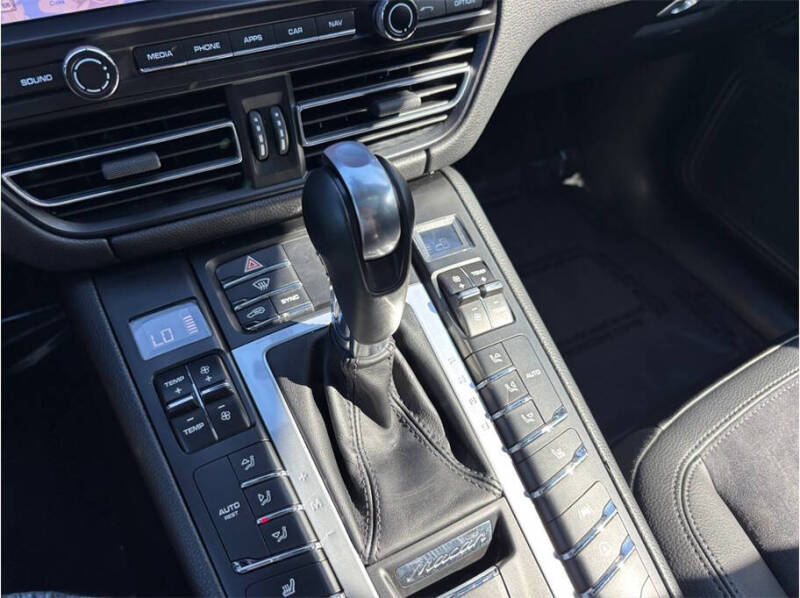 2020 Porsche Macan
