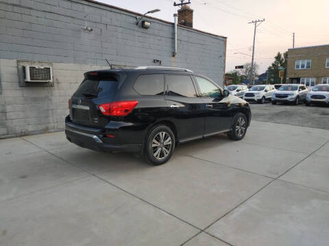 2018 Nissan Pathfinder SV