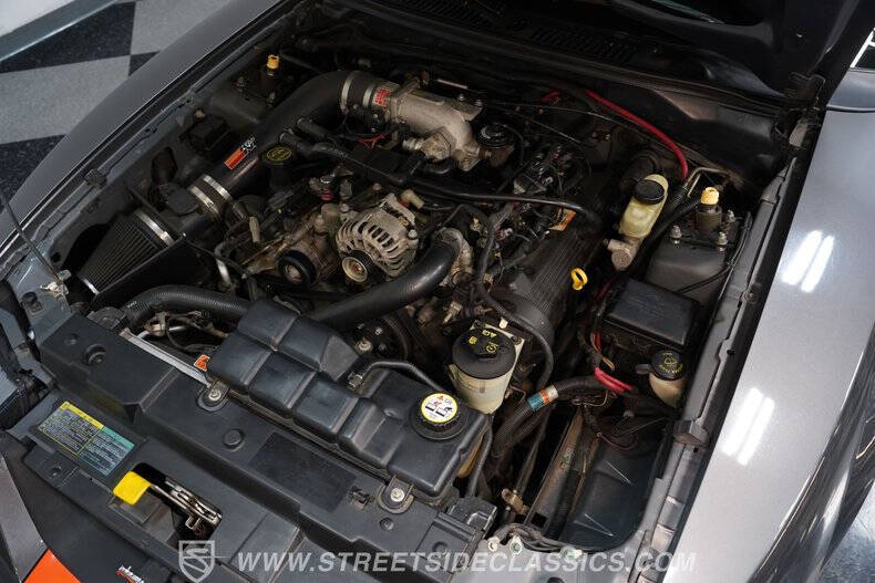 2004 Ford Mustang GT Deluxe