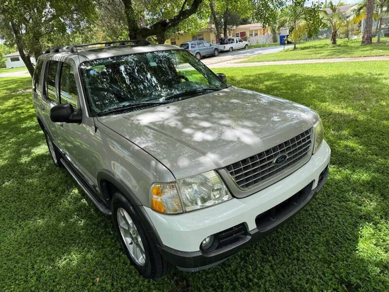 2004 Ford Explorer XLT