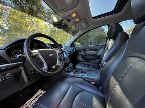 2017 Chevrolet Traverse LT