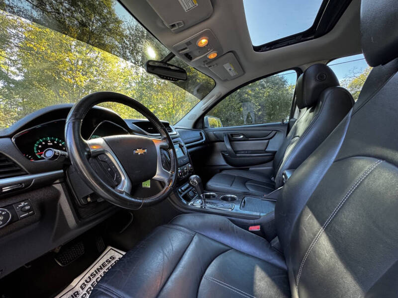 2017 Chevrolet Traverse LT