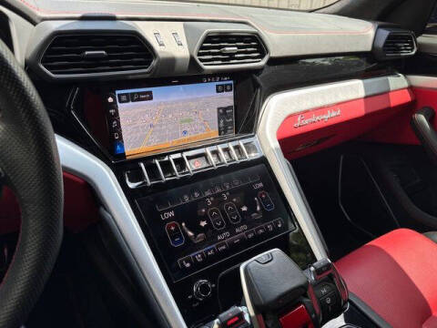2020 Lamborghini Urus