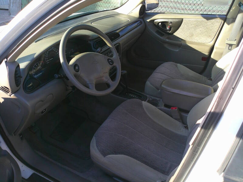 2000 Chevrolet Malibu Base photo 9