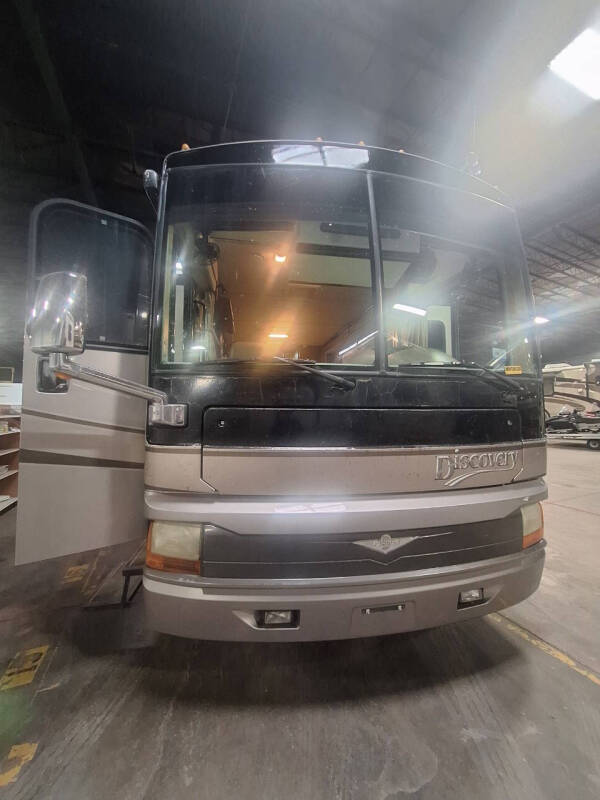 2004 Fleetwood RV Discovery 39S