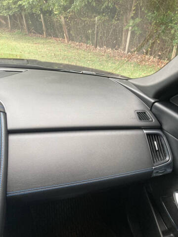 2019 Jaguar E-PACE P300 R-Dynamic SE