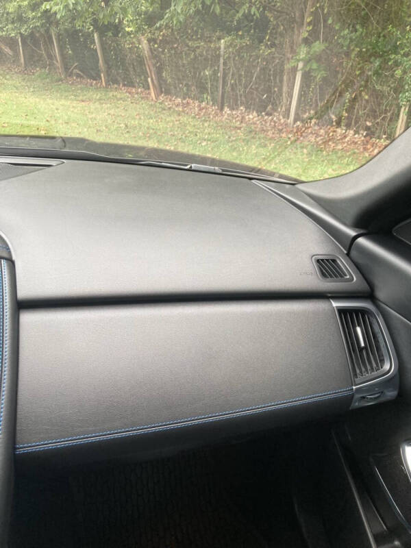 2019 Jaguar E-PACE P300 R-Dynamic SE