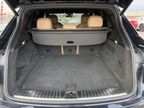 2022 Porsche Cayenne Platinum Edition