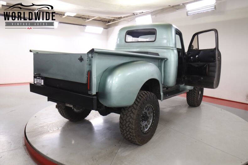 1952 Chevrolet Apache