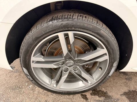 2017 Audi A4 2.0T quattro Premium Plus