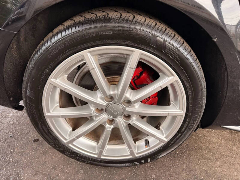 2016 Audi A4 2.0T quattro Premium